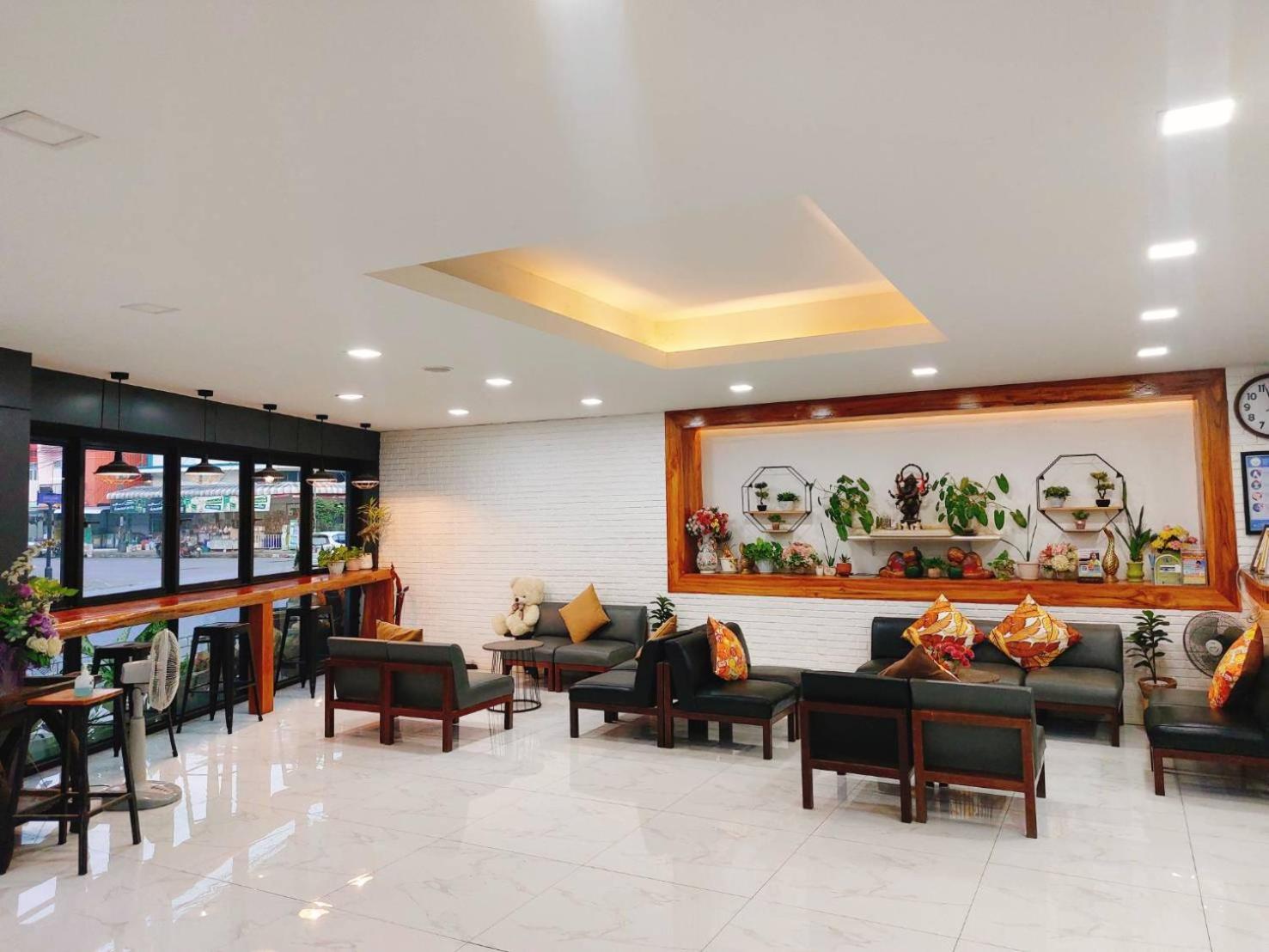 Windsor Hotel Nakhon Phanom Exterior photo